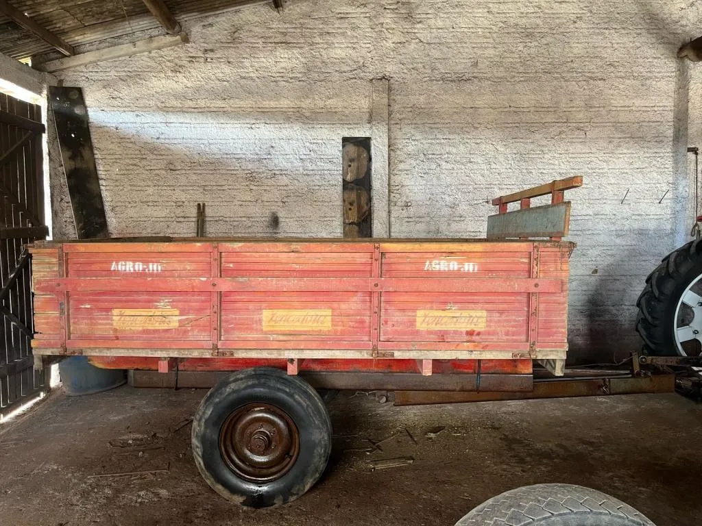 Carreta agrícola de trator Vencedora 3 t