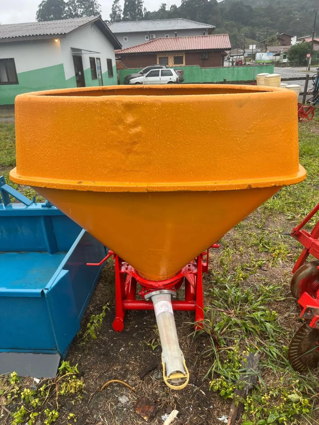 Espalhador de adubo e sementes Vicon PSPP 603 com rabeta