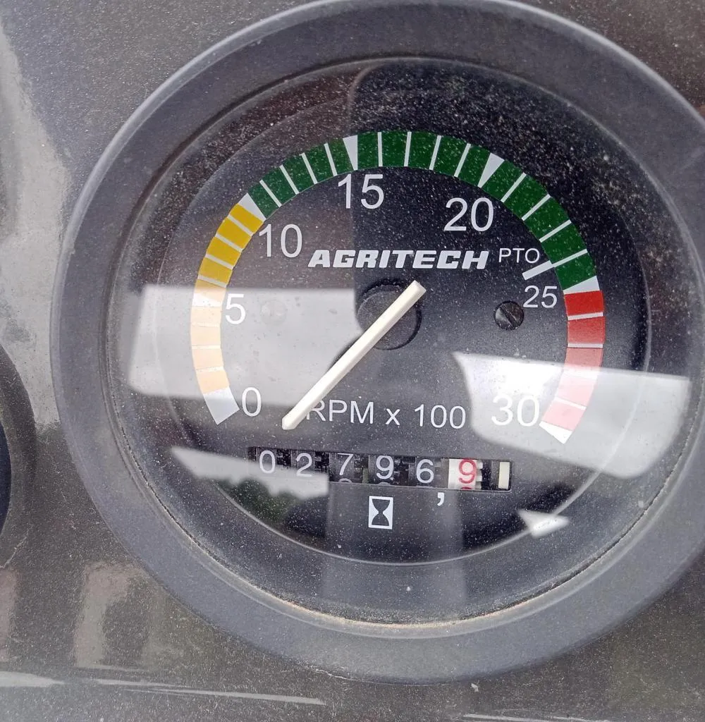 Trator 4x4 Yanmar Agritech 1175 motor 04 cilindros 75cv - Revisado