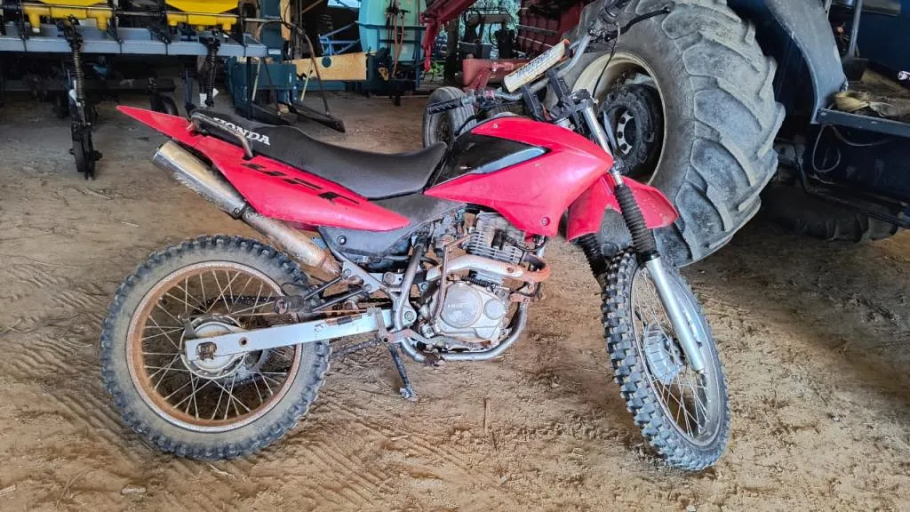Moto Bros 125 para trilha