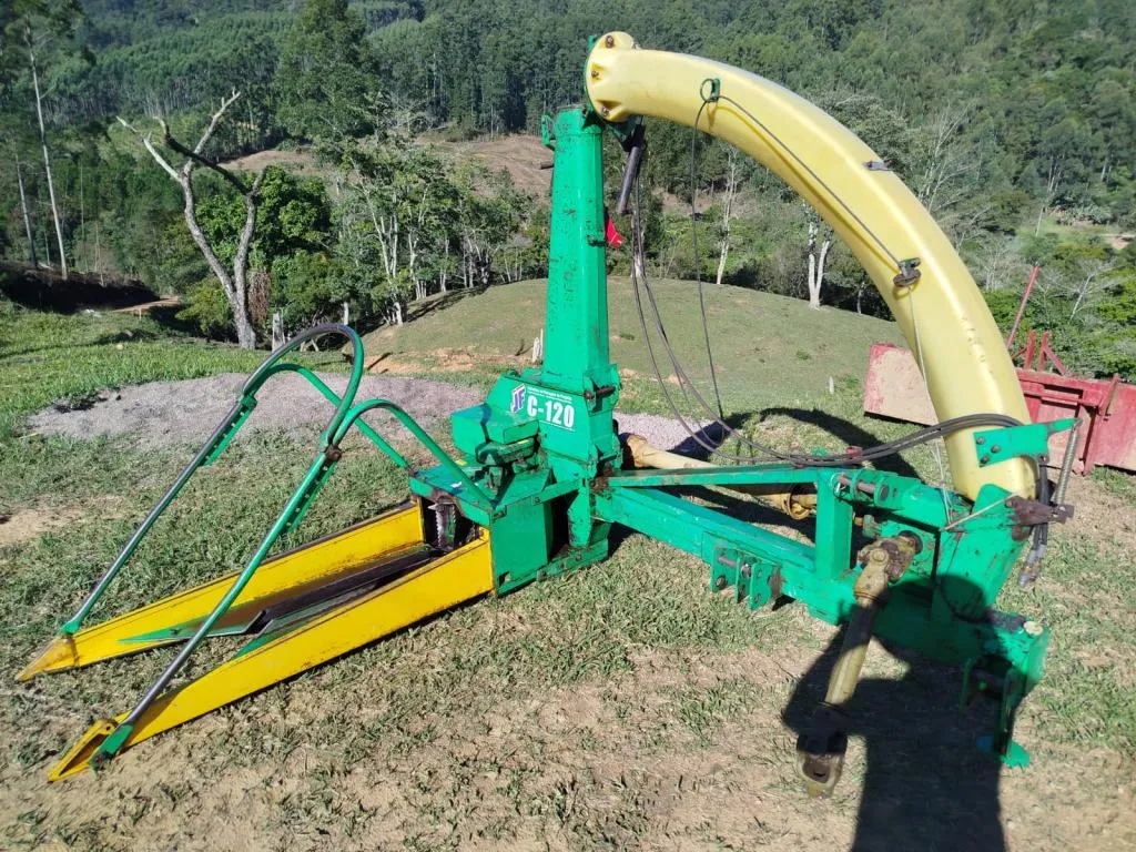 ENSILADEIRA JF C120 12 FACAS