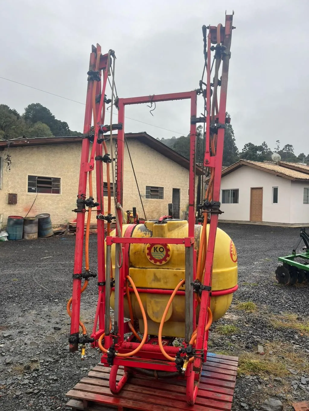 Pulverizador KO 400 litros de barras 