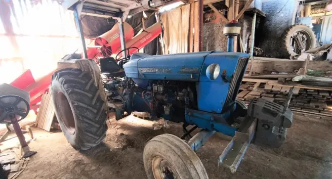 Trator Ford 6600 85 cv ano 1979