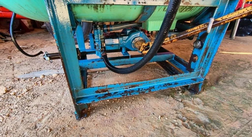 Pulverizador 400 litros Montana