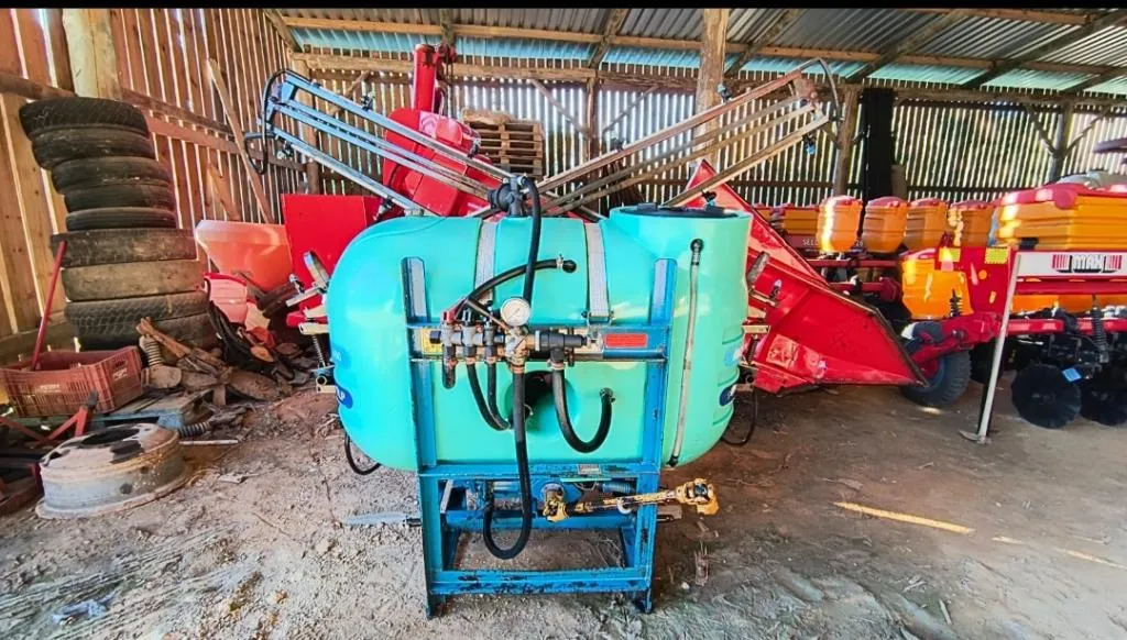 Pulverizador 400 litros Montana