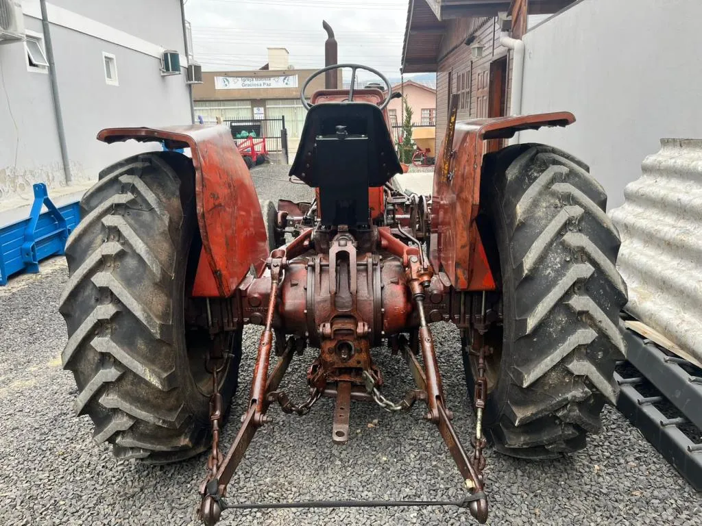 Trator Massey Ferguson 265 