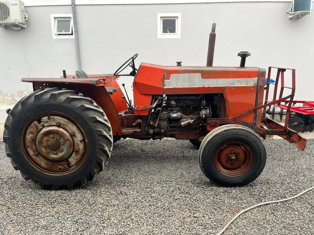 Trator Massey Ferguson 265 