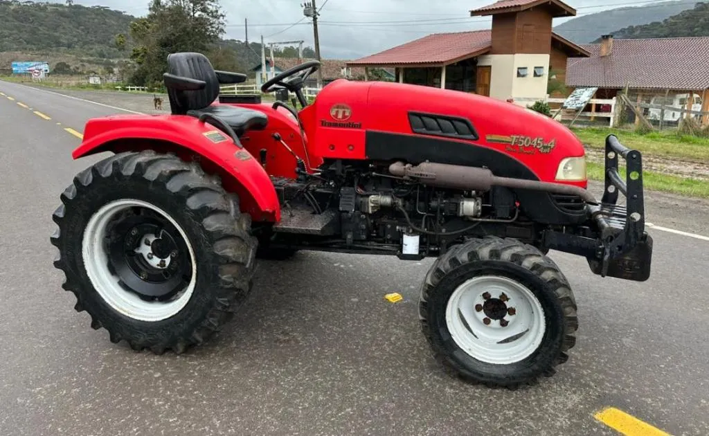 Trator Tramontini T 5045 - 4 4x4 2011 Série Brasil 