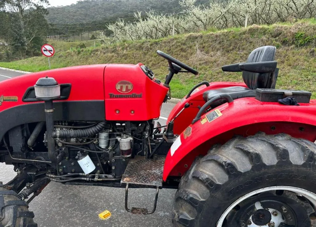 Trator Tramontini T 5045 - 4 4x4 2011 Série Brasil 