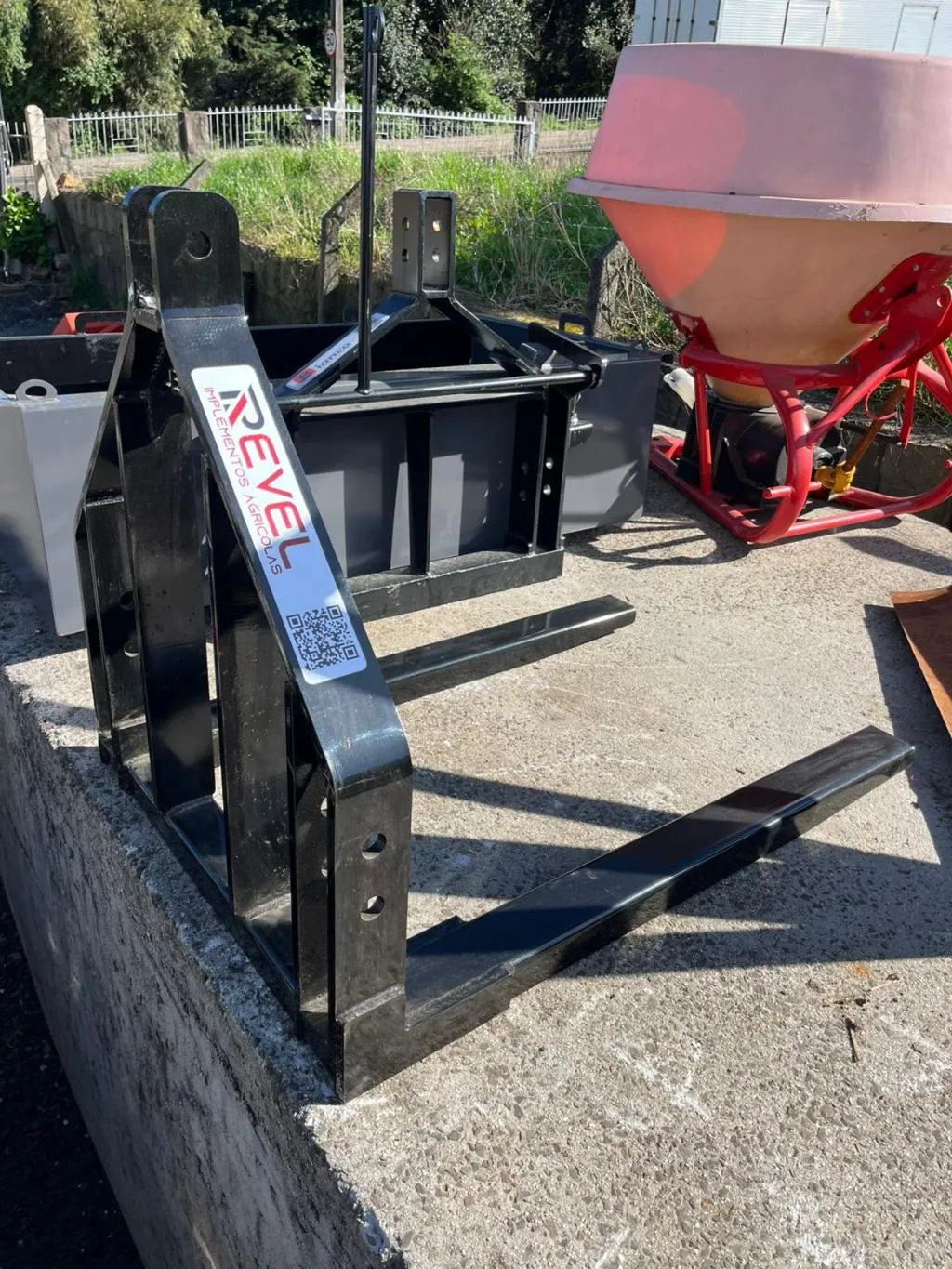 Paleteira garfo para bins Revel nova maciço 