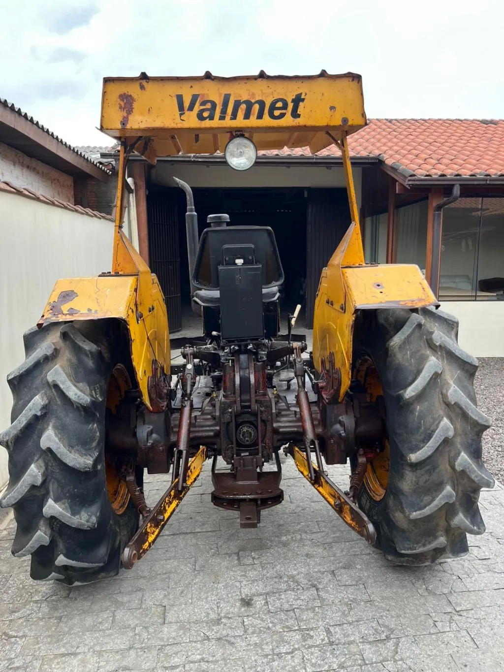 Trator Valmet 68
