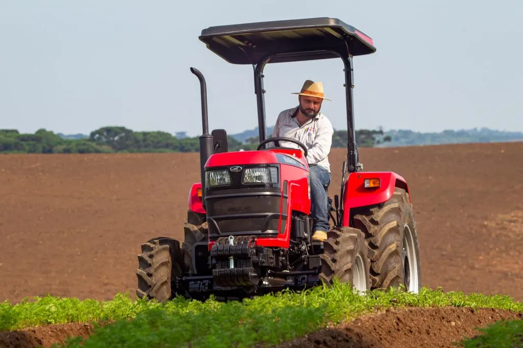Trator Mahindra 5050