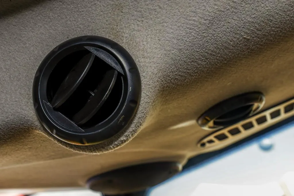 Trator Mahindra 6075