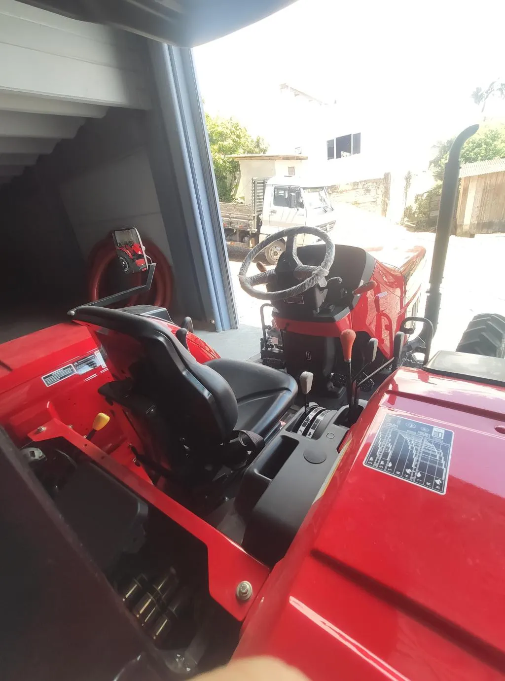 Trator Mahindra 6060 - NOVO 2025