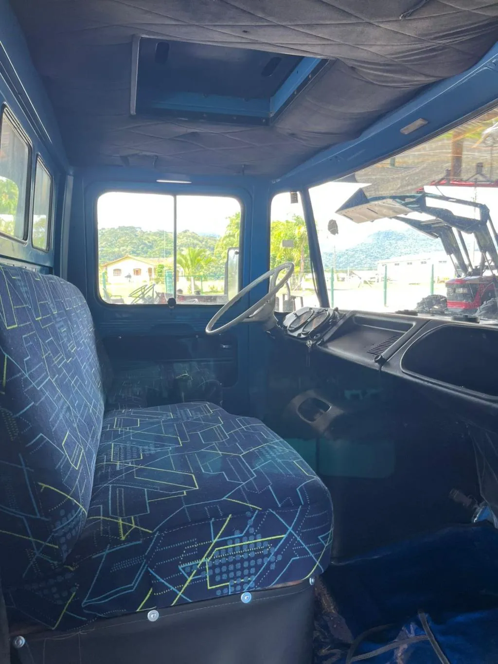 Caminhão Mercedes Benz 608 D  Ano 1979  No chassi 
