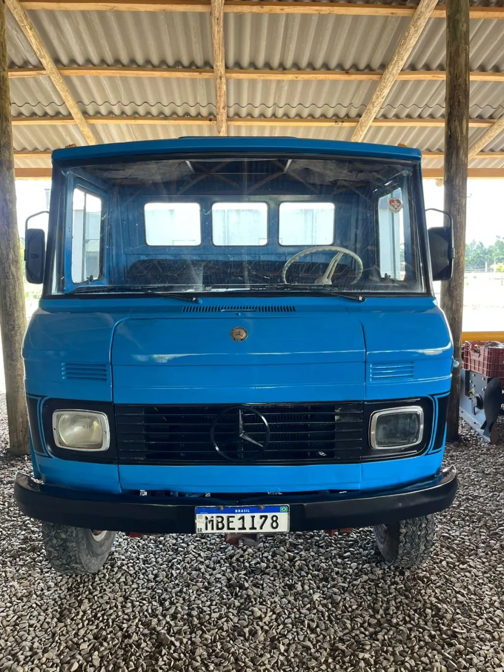 Caminhão Mercedes Benz 608 D  Ano 1979  No chassi 